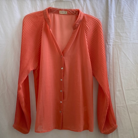 Coral Blouse Women's Size: Large - Picture 2 of 6